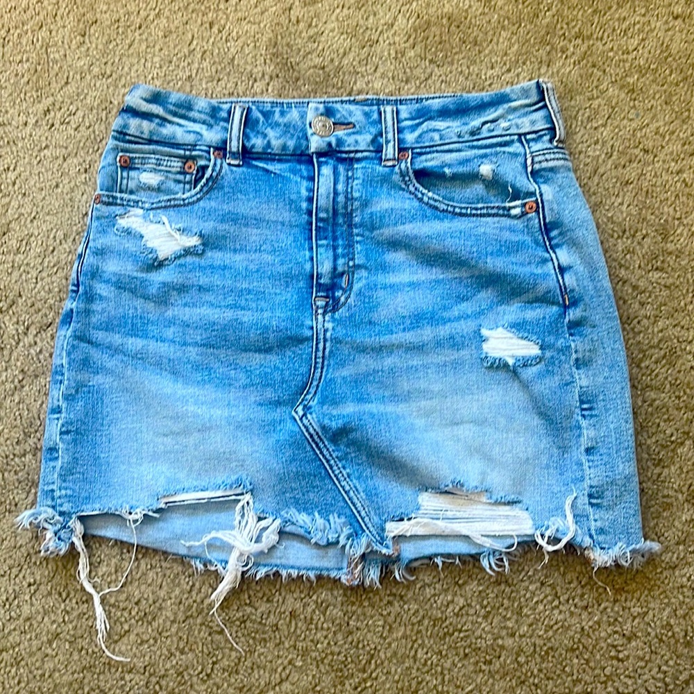 American eagle jean skirt. US 8. Worn twice! Smoke free home :)